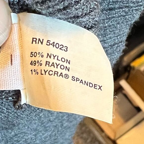 GAP Gapstretch Turtleneck Sweater - Picture 7 of 7